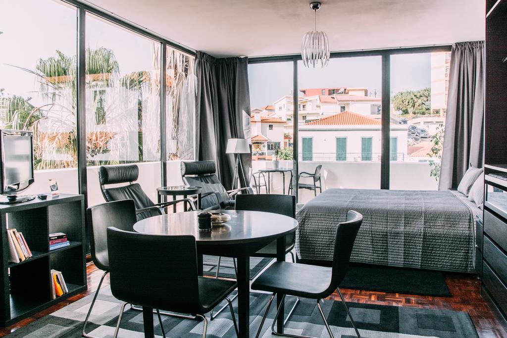 Arts In Apartments Pina Funchal  Exteriör bild